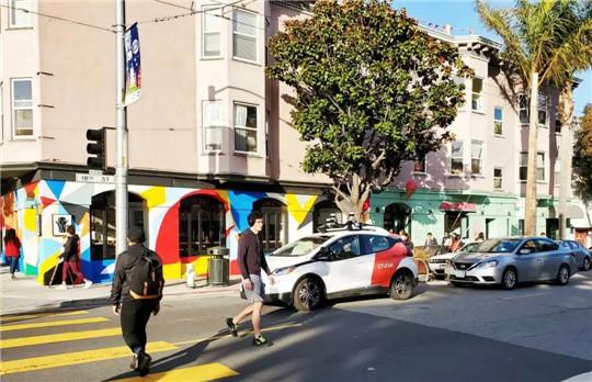 自動駕駛技術開發排行榜 群雄逐鹿，誰主沉浮